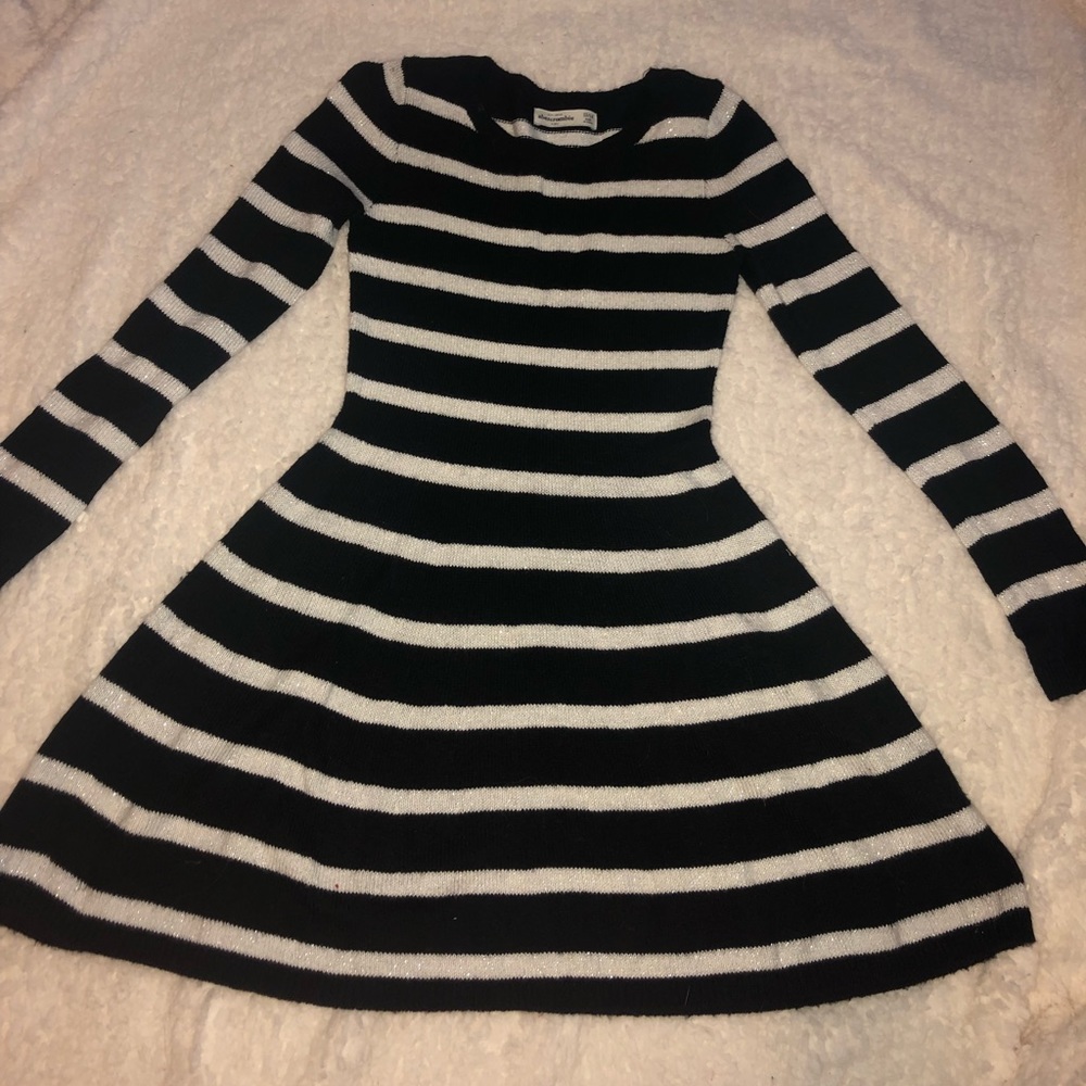 Black and White Striped Long Sleeve Dress